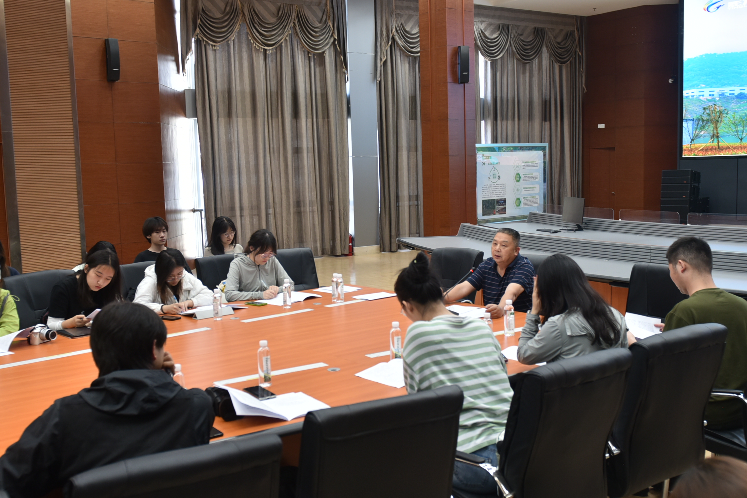 校企聯袂繪藍圖，北林學子訪金森